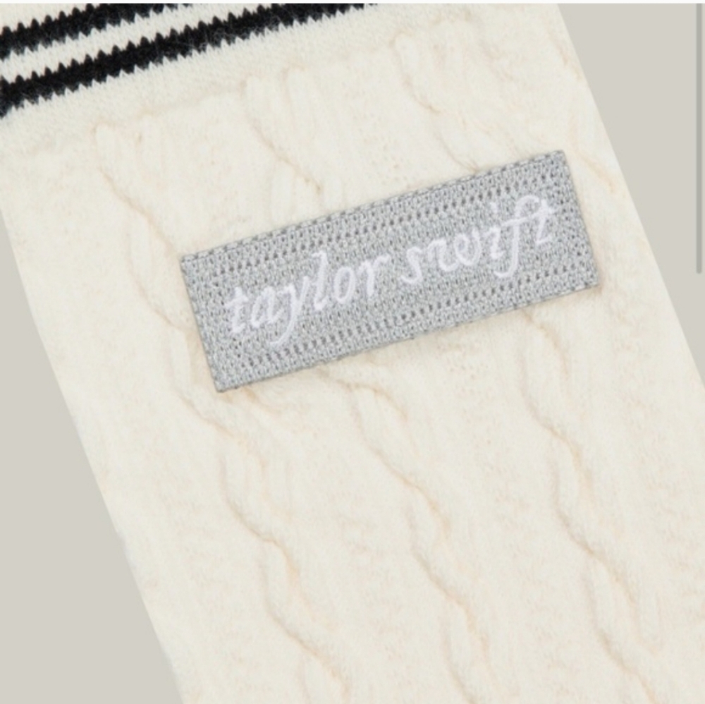 Taylor Swift Folklore Cardigan Socks - Picture 3 of 4